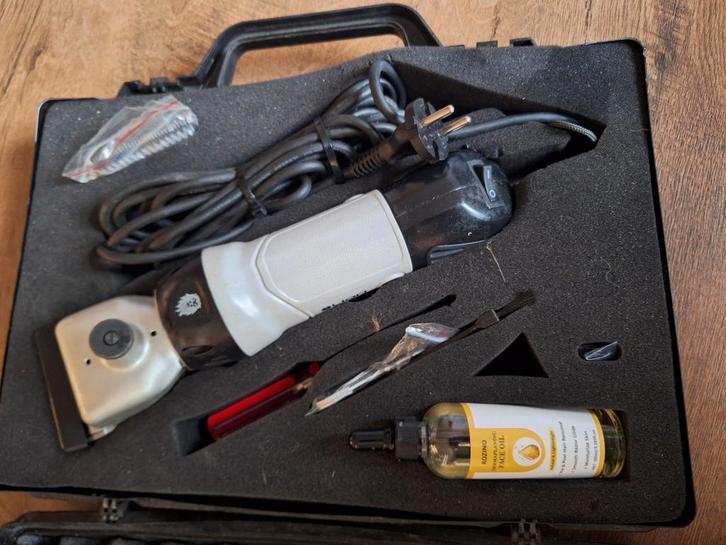 Scheermachine LIAN CLIPPERvoor paarden & Honden en ander vee, Dieren en Toebehoren, Paarden en Pony's | Verzorgingsproducten, Zo goed als nieuw