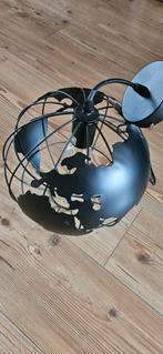 Zwarte Wereldbol Lamp, Huis en Inrichting, Lampen | Hanglampen, Ophalen, Gebruikt, Metaal, Minder dan 50 cm