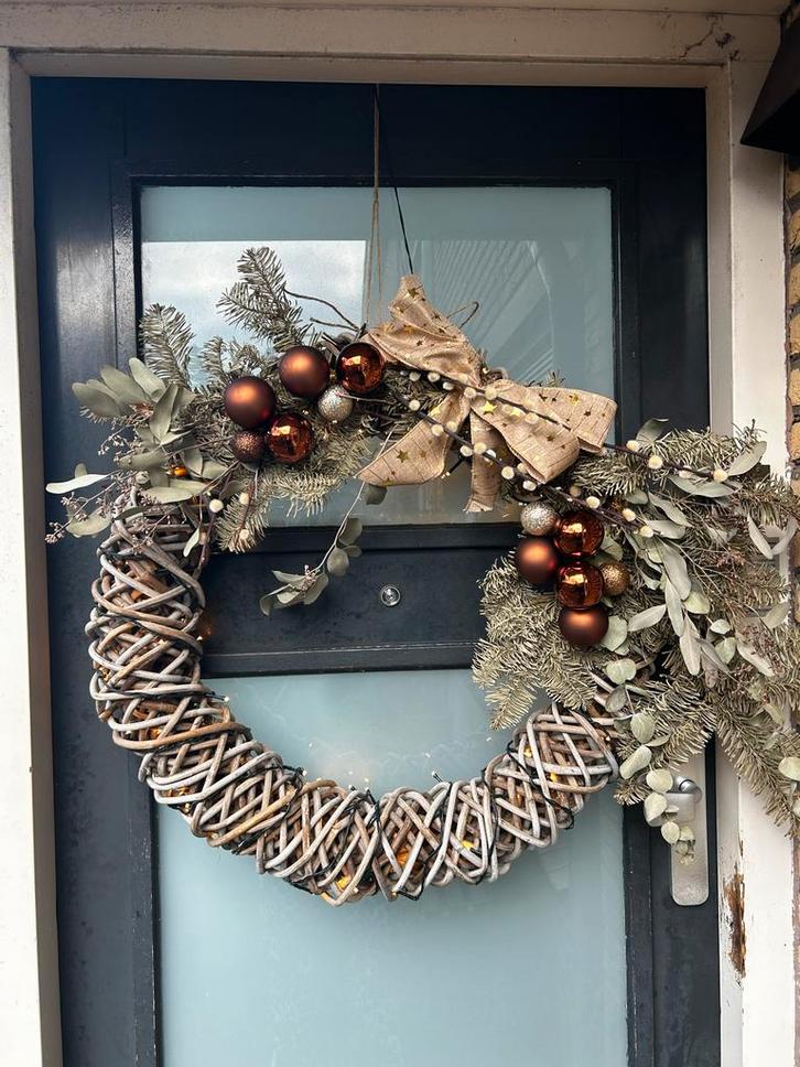 Kerstkrans met verlichting, Huis en Inrichting, Woonaccessoires | Kransen, Zo goed als nieuw, Ophalen