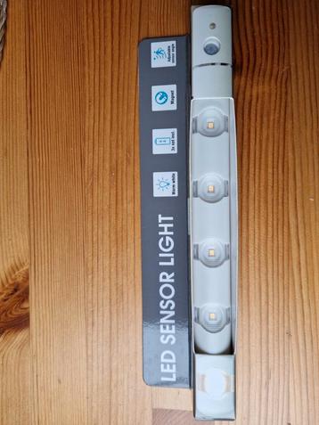 Led sensor kast, verlichting.  beschikbaar voor biedingen