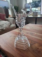 Glazen ballerina beeld, Ophalen