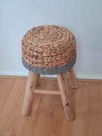 Kruk Tafeltje Bijzettafeltje. Nieuw! 7.50 euro!, Ophalen of Verzenden, Zo goed als nieuw, Hout