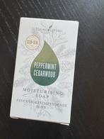 Peppermint en cedarwood blok zeep young living, Ophalen of Verzenden, Nieuw, Verzorging