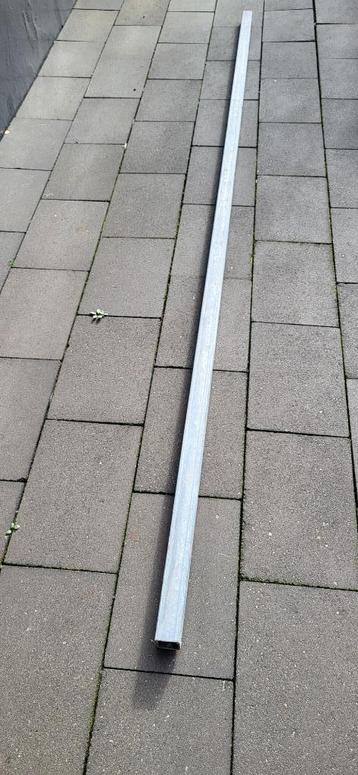 gegalvaniseerde stalen kokers 40x40x3 mm   2400 mm lang beschikbaar voor biedingen