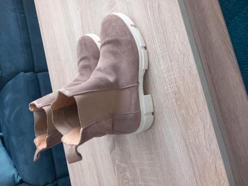 Suède laarsjes enkellaarsjes tango lichtbruin/ beige beschikbaar voor biedingen