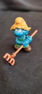 smurf tuinman met hoed en hark, Ophalen of Verzenden, Zo goed als nieuw, Poppetje, Figuurtje of Knuffel
