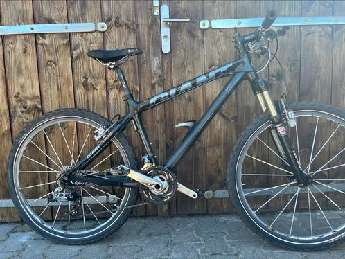 Giant xtc carbon mtb 26 inch, Fietsen en Brommers, Fietsen | Heren | Sportfietsen en Toerfietsen, Gebruikt, Giant, Meer dan 20 versnellingen