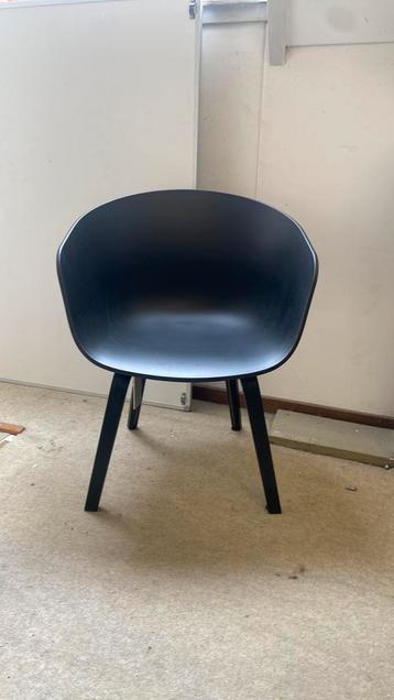 HAY kinderstoel zwart beschikbaar voor biedingen