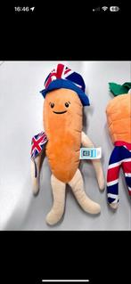 2X Engelse Aldi Kevin The Carrot In a Kilt Wortel XL Knuffel, Kinderen en Baby's, Nieuw, Ophalen of Verzenden, H, H