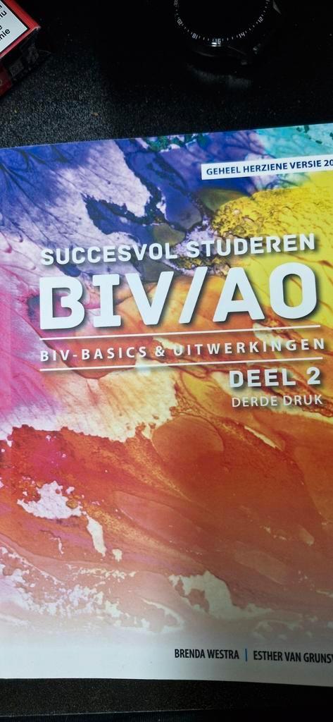 Esther van Grunsven - BIV Basics & Uitwerkingen, Boeken, Economie, Management en Marketing, Zo goed als nieuw, Ophalen of Verzenden
