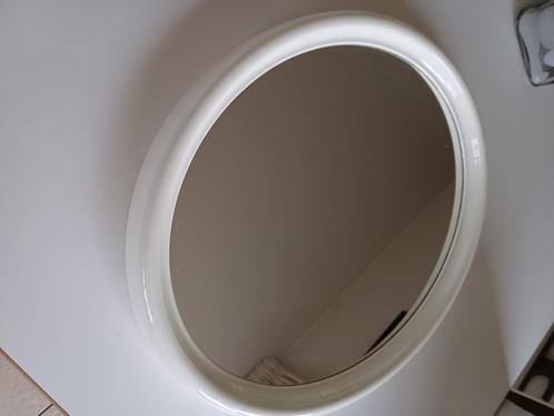 Vintage witte kunstof spiegel ovaal, Huis en Inrichting, Woonaccessoires | Spiegels, Gebruikt, Minder dan 50 cm, Minder dan 100 cm