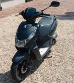 Zwarte Peugeot Kisbee uit 2017, Fietsen en Brommers, Scooters | Peugeot, Ophalen, Gebruikt, Benzine, Overige modellen