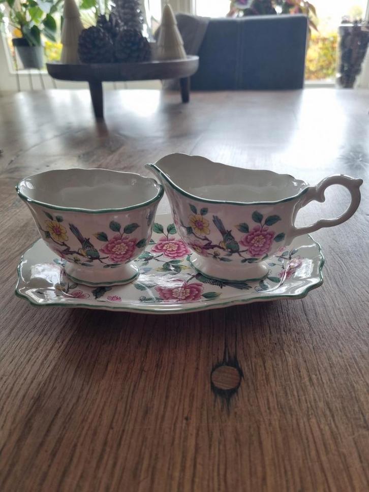 Old Foley Chinese Rose Roomstelletje, Antiek en Kunst, Antiek | Servies compleet, Ophalen of Verzenden