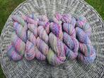 Prachtige strengen hand gesponnen merino wol 1204 meter, Hobby en Vrije tijd, Breien en Haken, Ophalen of Verzenden, Nieuw, Breien of Haken