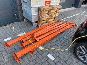 Magazijnstelljngen 2 stuks beschikbaar voor biedingen