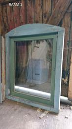 Kozijnen met toog, Doe-het-zelf en Verbouw, Gebruikt, Raamkozijn, Inclusief glas, 75 tot 150 cm