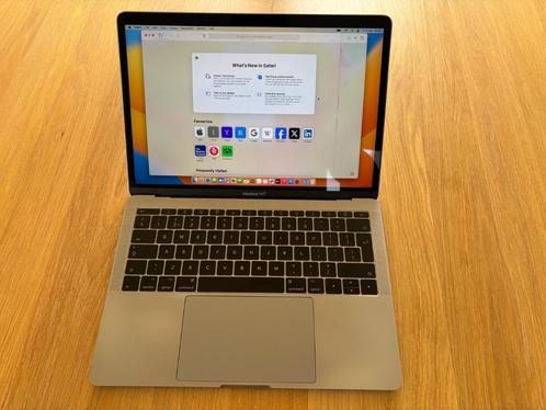 MacBook Pro 2017 - scherm defect, Computers en Software, Apple Macbooks, Gebruikt, MacBook Pro, 13 inch, 2 tot 3 Ghz, 128 GB of minder