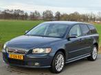 Volvo V50 2.5 T5 Exclusive | Inc Btw | Nap | Leer | Youngtim, Auto's, Volvo, Voorwielaandrijving, Gebruikt, Blauw, 2521 cc