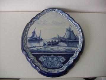 Makkum Tichelaar keramiek tegelplaat jr1880 Schepen a/d kust beschikbaar voor biedingen