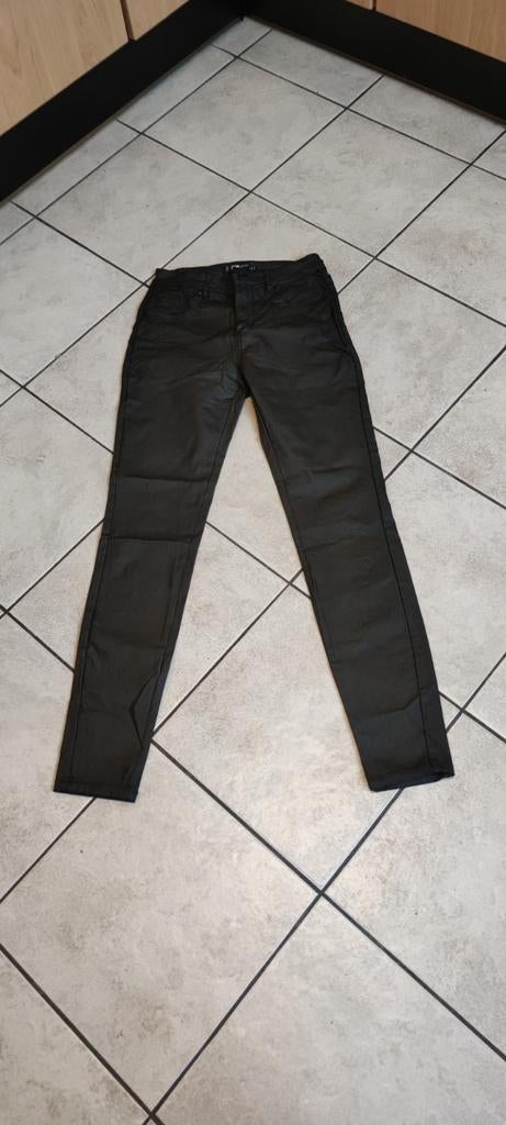FB Sisters nieuwe staat strecht broek maat 27, Zwart, Ophalen of Verzenden, Zo goed als nieuw, Maat 34 (XS) of kleiner