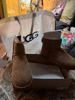 Nieuwe UGG Mini Laarzen Maat 46, Ophalen of Verzenden, Nieuw, Bruin