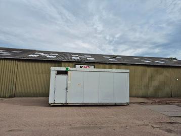 Schaftkeet / partykeet op containerslee te koop.
 beschikbaar voor biedingen