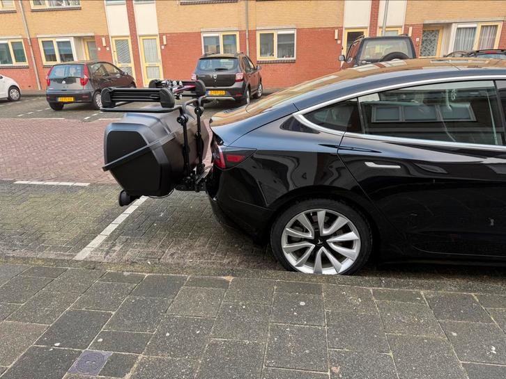 Trekhaakbox skibox met/zonder skirek te huur. 99eu/10 dagen., Auto diversen, Dakkoffers, Zo goed als nieuw, Verzenden