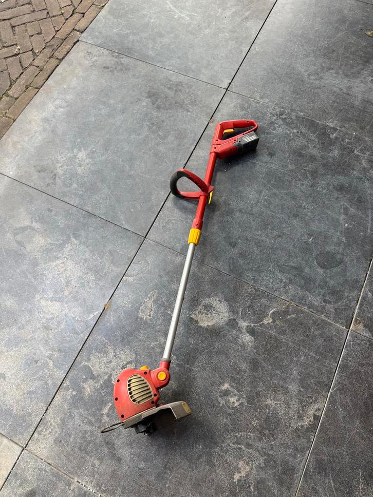Wolf Garden Accu Grastrimmer, Tuin en Terras, Grastrimmers, Gebruikt, Accu, 10 tot 30 cm, Ophalen of Verzenden