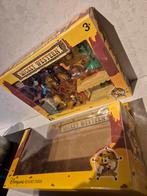 2x Disneyland Parijs Resort - Mickey Mouse western, Ophalen of Verzenden, Mickey Mouse, Beeldje of Figuurtje