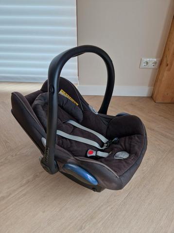 MAXI COSY Autostoeltje - in goede staat beschikbaar voor biedingen