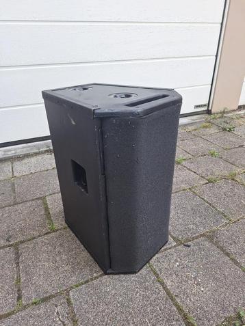 Twee passieve Apogee Sound AE5 Loudspeakers in kist beschikbaar voor biedingen