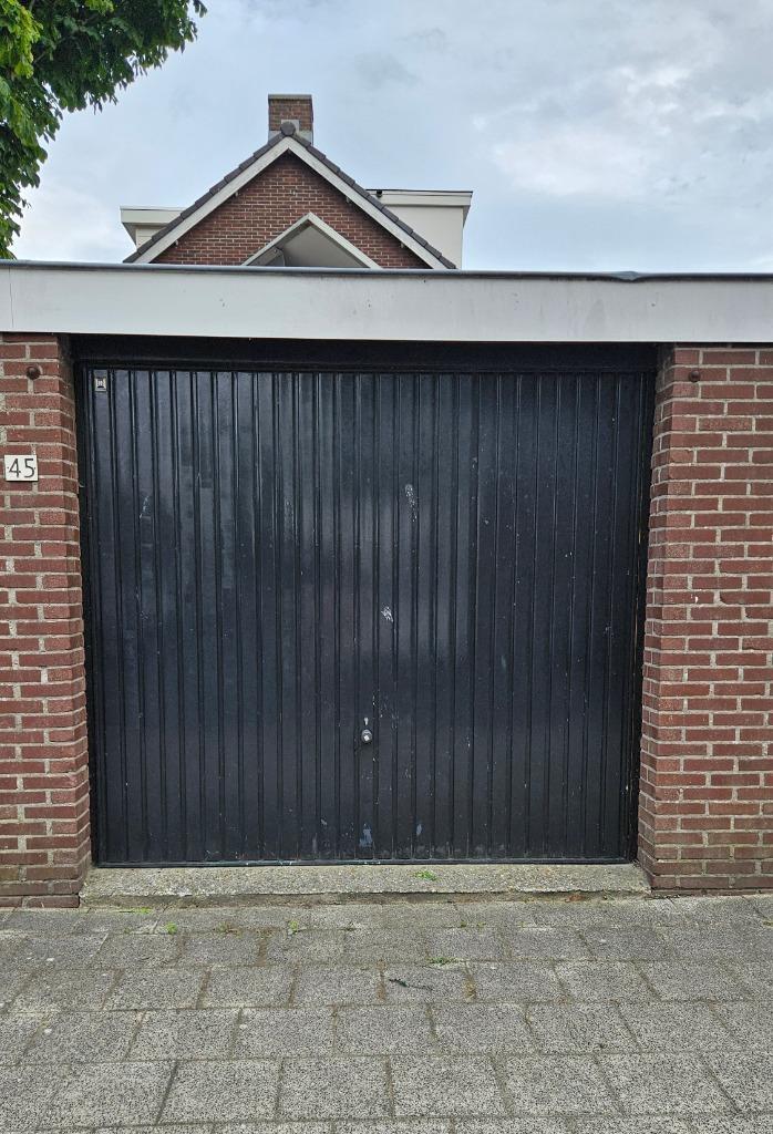 Garage for Rent - Near Diemen Station, Diversen, Kerst, Zo goed als nieuw, Ophalen of Verzenden