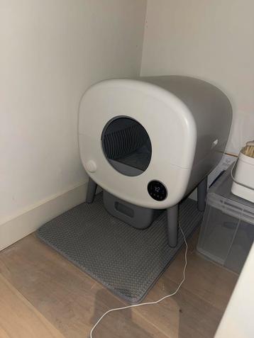 Automatic cat litter box beschikbaar voor biedingen