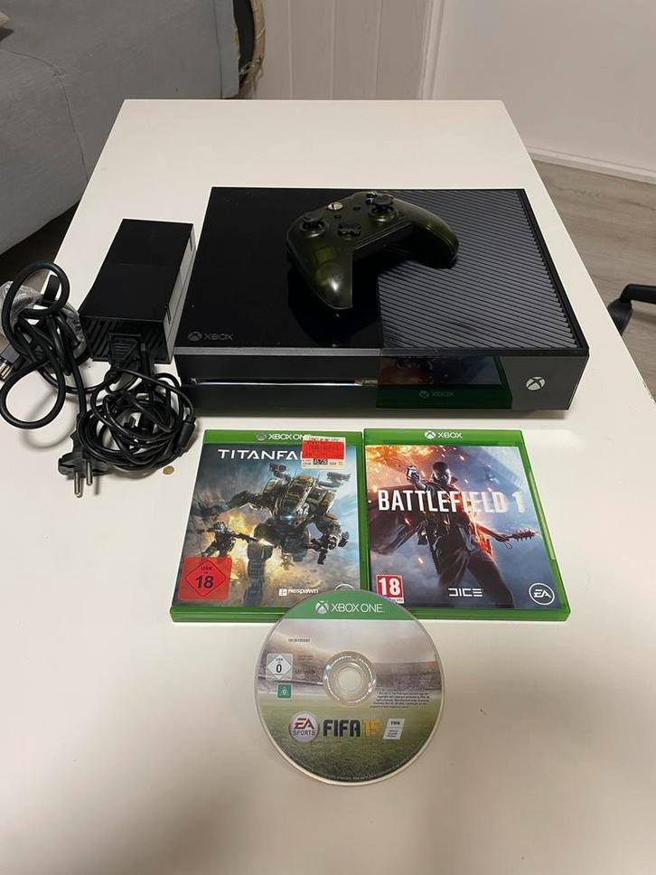 Xbox one/controller/games, Spelcomputers en Games, Spelcomputers | Xbox One, Zo goed als nieuw, Xbox One, 1 TB, Met 1 controller