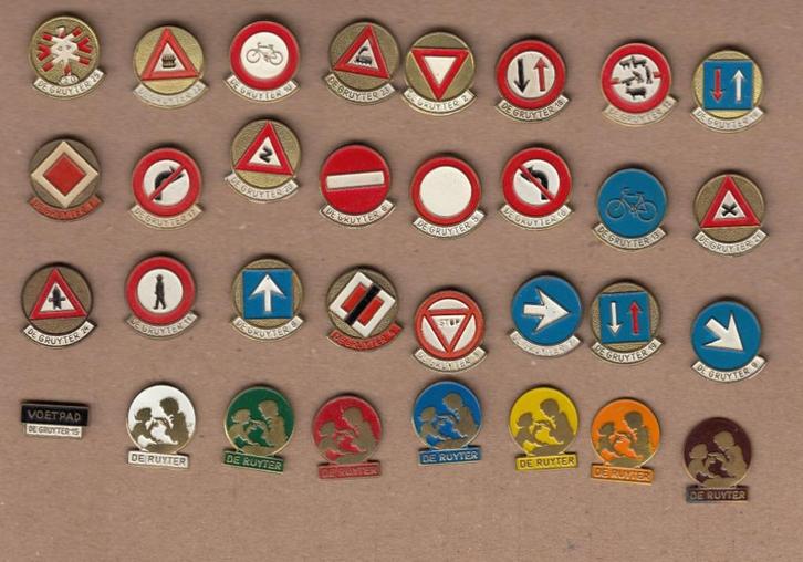 De Gruyter Verkeersborden speldjes, Verzamelen, Speldjes, Pins en Buttons, Gebruikt, Speldje of Pin, Overige onderwerpen, Ophalen of Verzenden
