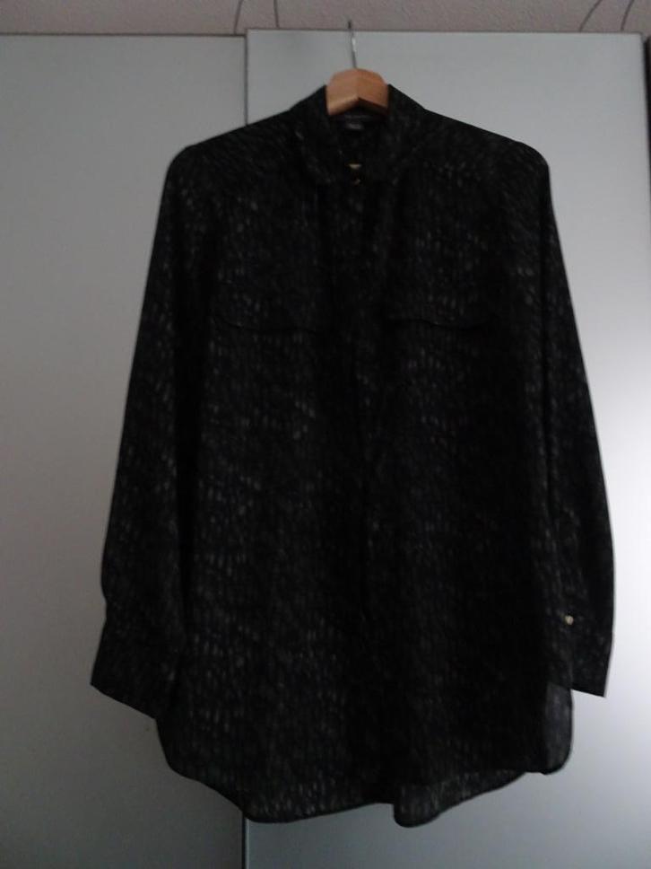 Modieuze zwarte blouse met groene print mt 40 lange mouw, Kleding | Dames, Blouses en Tunieken, Gedragen, Maat 38/40 (M), Zwart