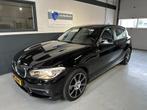 BMW 1-serie 118i Navi|Clima|lmv, Auto's, BMW, Gebruikt, LED verlichting, Zwart, Bedrijf