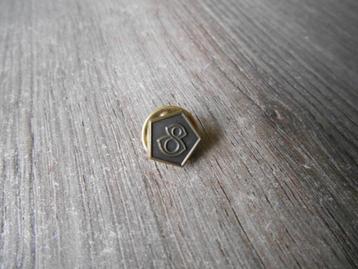 Vierdaagse cijfer 8 voor Verzorgersmedaille miniatuur beschikbaar voor biedingen