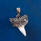 Prachtige haaien ingelegd met steentjes, Ophalen of Verzenden, Zilver, Overige materialen