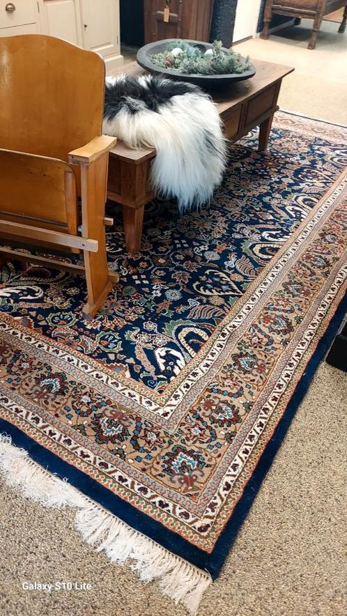 Vintage kleden tapijten landelijke meubels en accessoires, Huis en Inrichting, Stoffering | Tapijten en Kleden, Zo goed als nieuw