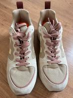 Veja Venturi Sneakers Maat 43, Kleding | Dames, Schoenen, Verzenden, Zo goed als nieuw, Beige, Sneakers of Gympen