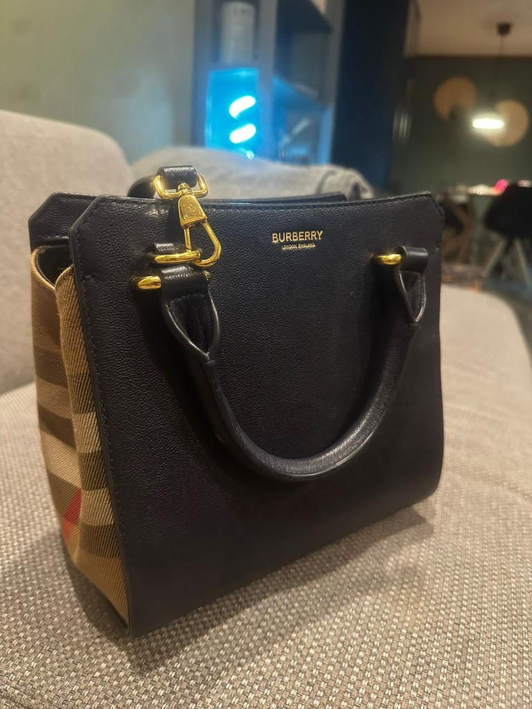 Burberry, Sieraden, Tassen en Uiterlijk, Tassen | Damestassen, Ophalen of Verzenden, Zo goed als nieuw, Beige, Handtas