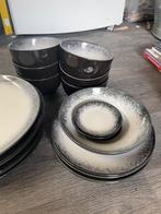 Servies van action, Huis en Inrichting, Keuken | Servies, Ophalen of Verzenden, Gebruikt, Overige stijlen, Bord(en)