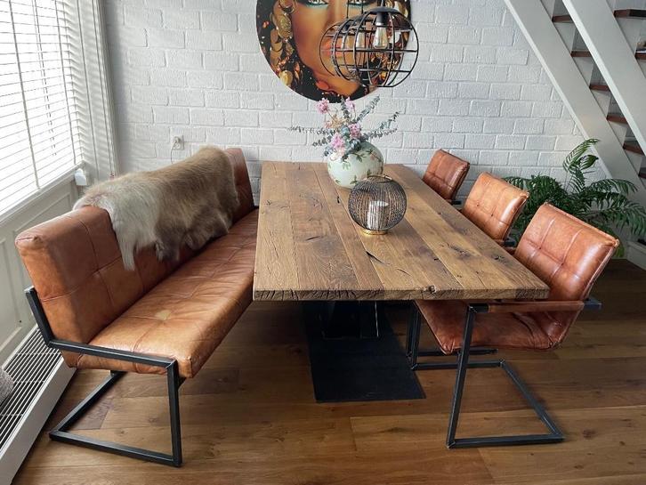 Kalfsleren eetkamerstoelen en bank, Huis en Inrichting, Stoelen, Zo goed als nieuw, Drie, Leer, Bruin, Ophalen