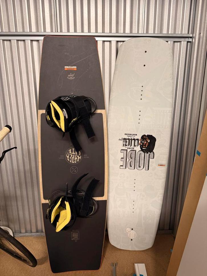 Complete Wakeboard set, Watersport en Boten, Wakeboarden, Zo goed als nieuw, Board en Schoenen, Ophalen