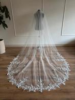 Bruidssluier 3 meter, Ophalen of Verzenden, Zo goed als nieuw, Wit, Accessoires