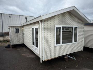 Woonwagen / Chalet 11.10 x 4.20 m Winterhard 2 SLP beschikbaar voor biedingen