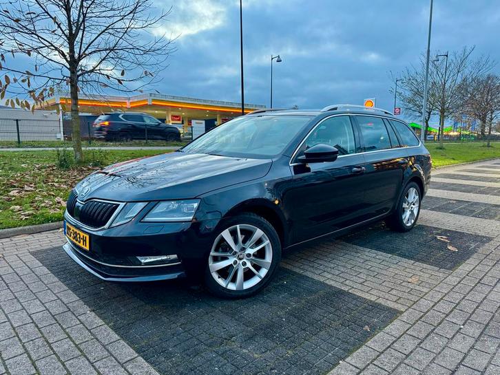 Skoda Octavia Combi 1.0 116pk AUTO. 2019 Trekh. Carplay, Auto's, Skoda, Particulier, Octavia, ABS, Airbags, Airconditioning, Alarm