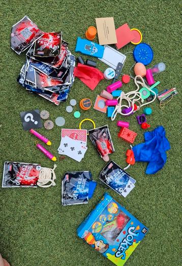 Heel veel goochel trucjes beschikbaar voor biedingen