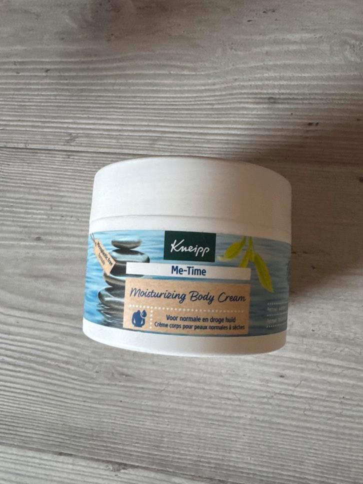 Kneipp Me-Time Body Cream 200ml, Sieraden, Tassen en Uiterlijk, Uiterlijk | Lichaamsverzorging, Nieuw, Bodylotion, Crème of Olie